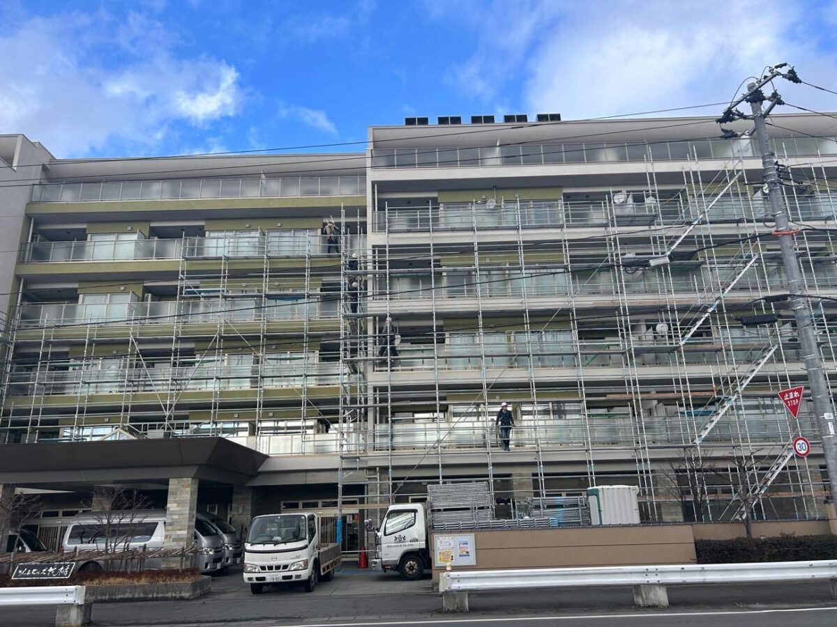 某6階建てマンション改修工事＿足場解体②